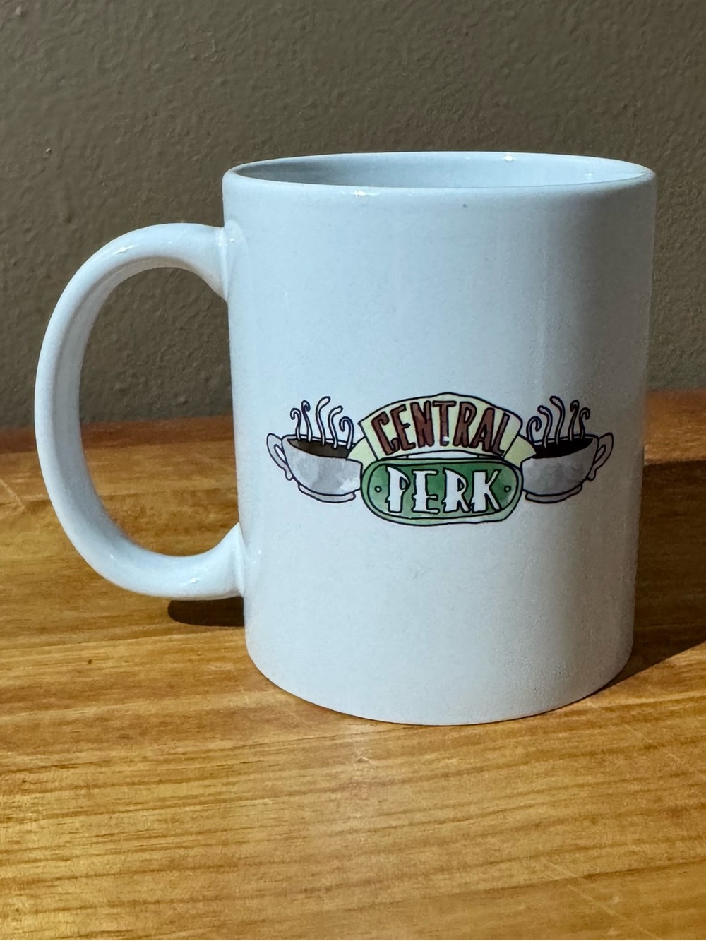 Central Perk / F•R•I•E•N•D•S White Ceramic Mug - 12oz Coffee/Tea Mug ☕️